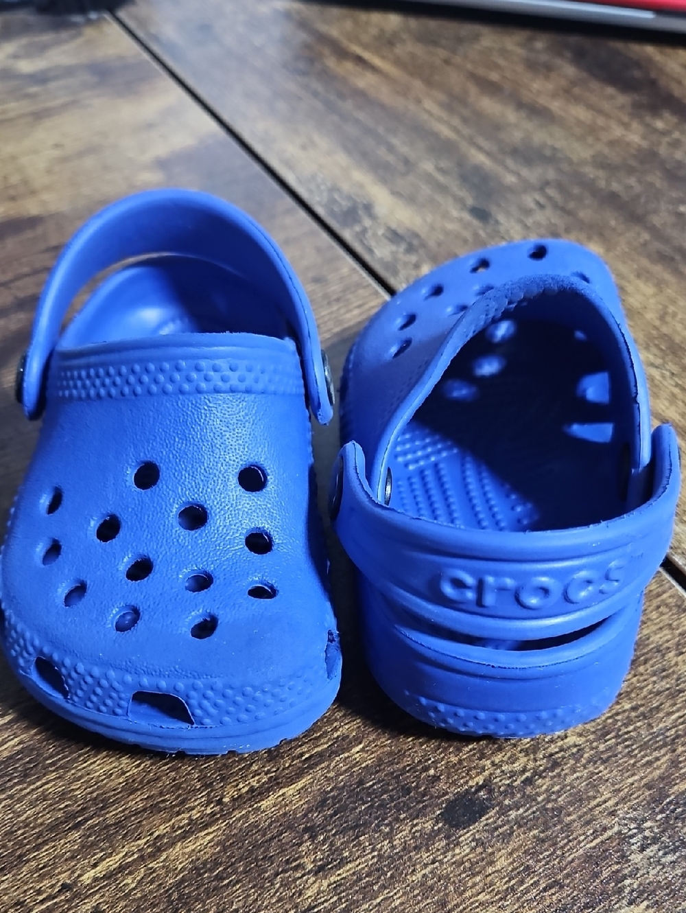 CROCS Kids Classic Clog in Bright Blue